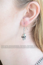 Load image into Gallery viewer, Biker Jewelry Ladies French Wire skull Earrings Stainless Steel Unisex SE36