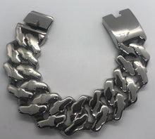 Load image into Gallery viewer, Heavy and Wide Stainless Men's Designer Fancy Link Bracelet SB29