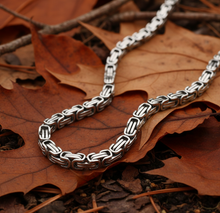 Load image into Gallery viewer, 10mm Byzantine Chain Stainless Steel CH44