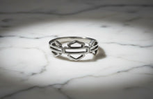 Load image into Gallery viewer, Ladies Harley-Davidson® Motorcycle Biker Open Logo Ring Sterling Silver Mod Jewelry® HDR0474 image 3