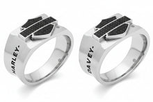Load image into Gallery viewer, Harley-Davidson® Steel &amp; Carbon Fiber Bar &amp; Shield Logo Ring HSR0009
