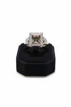 Load image into Gallery viewer, Harley-Davidson® Black Ice Bling Outline Bar &amp; Shield Logo Ring Sterling Silver HDR0362