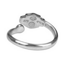 Load image into Gallery viewer, Harley-Davidson® Wrap Around B&amp;S Logo Toe Ring with Crystal Stone in Sterling Silver<br> HDT0011