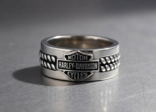 Load image into Gallery viewer, Men's Harley-Davidson® Double Rope Bar &amp; Shield Ring Sterling Silver HDR0445 image 3