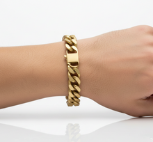 Load image into Gallery viewer, Gold Tone Satin Finish Curb Link Bracelet 16mm Men's Stainless Steel SB26
