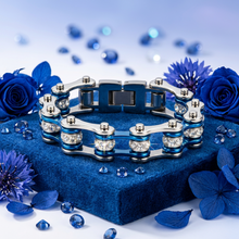 Load image into Gallery viewer, Ladies 10mm Silver, Electric Blue &amp; Bling Bike Chain Bracelet Stainless Steel SB83