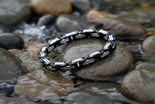Load image into Gallery viewer, 7mm Byzantine Unisex Bracelet Stainless Steel Black &amp; Chrome SB96