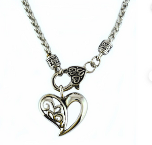 Biker Jewelry Ladies Fancy Heart Pendant & Necklace Stainless Steel
