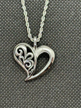 Load image into Gallery viewer, Biker Jewelry Ladies Fancy Heart Pendant &amp; Necklace Stainless Steel
