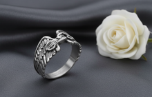 Load image into Gallery viewer, Small Motorcycle Wings Ring Lady Biker Unisex Stainless Steel SR157