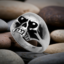 Load image into Gallery viewer, Vampire Fang Skull Ring Unisex Biker Jewelry Ring Stainless Steel SR15