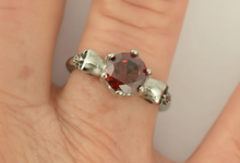 Load image into Gallery viewer, Red Solitaire Skull Ring Ladies Stainless Steel SR188