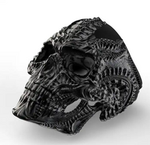 Load image into Gallery viewer, Big Men&#39;s Stainless Steel Black Skull Ring