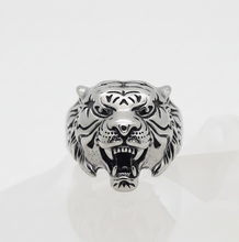 Load image into Gallery viewer, Men’s Tigers Head Ring Bold Roaring Tiger Head Biker Statement Ring Stainless Steel SR226