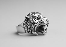 Load image into Gallery viewer, Men’s Tigers Head Ring Bold Roaring Tiger Head Biker Statement Ring Stainless Steel SR226