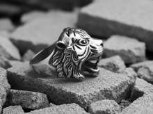 Load image into Gallery viewer, Men’s Tigers Head Ring Bold Roaring Tiger Head Biker Statement Ring Stainless Steel SR226