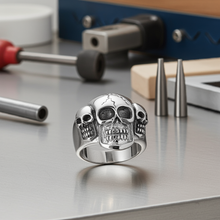 Load image into Gallery viewer, &quot;3 Skulls&quot; Biker Ring Men’s Stainless Steel SR35
