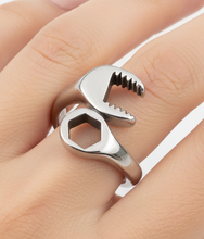 Load image into Gallery viewer, Ladies Small Wrench Ring Lady Biker Ring Stainless Steel SR43