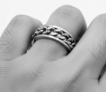 Load image into Gallery viewer, Cuban Chain Spinner Ring Unisex Comfort Fit Band Wedding Ring Stainless Steel SR52
