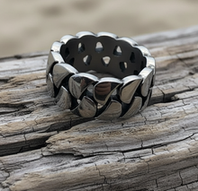 Load image into Gallery viewer, Woven Curb Chain Ring Unisex Biker Wedding Band Stainless Steel SR74