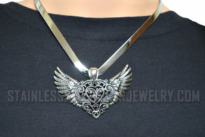 Heavy Metal Jewelry Ladies Flying Heart Pendant V-Cuff Necklace Stainless Steel Matching Earring Set