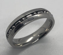 Load image into Gallery viewer, Wedding Band Stainless Steel Chain Ring